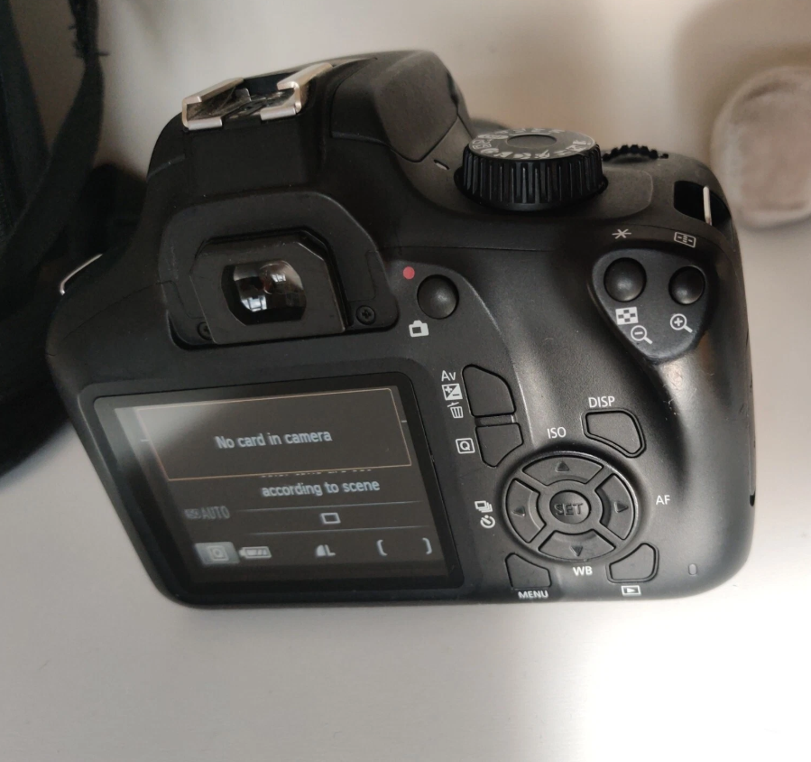 Canon EOS 4000D Digital SLR Starter Set image 1