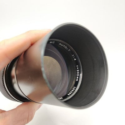 Vintage Olympus Zuiko MC Auto-T f/4 200mm Telephoto Zoom Lens OM Mount & Hood