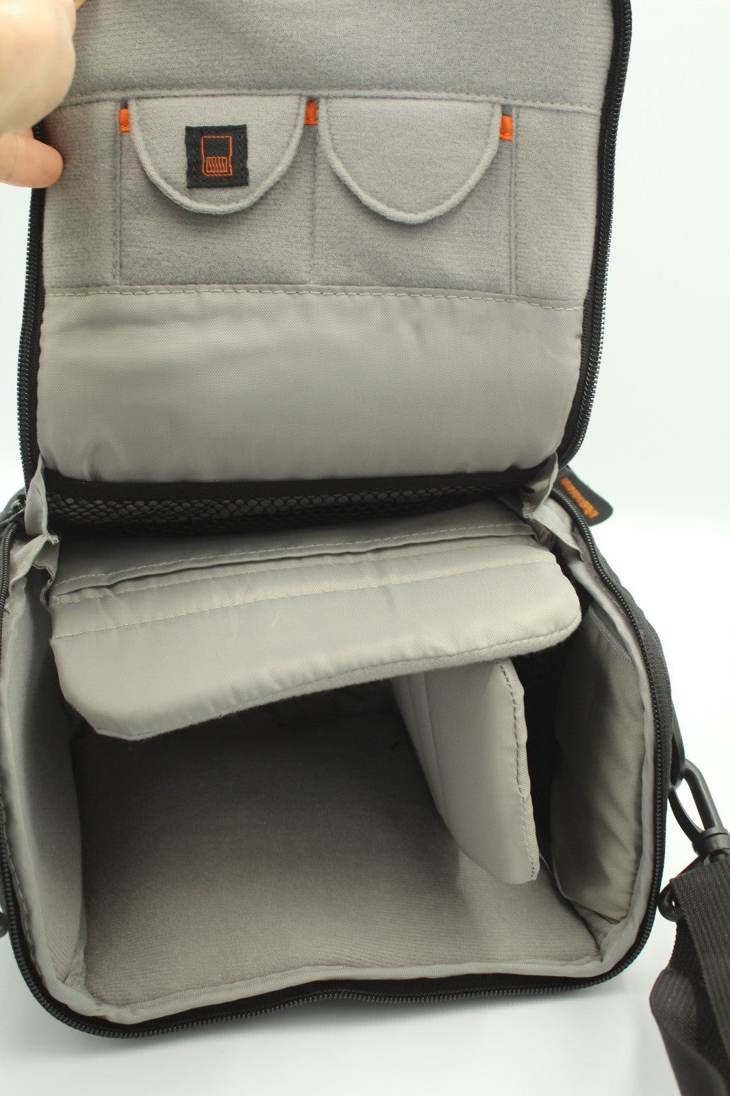 Lowepro Apex 140 AW All Weather DSLR Camera Bag Padded Shoulder Case - Green