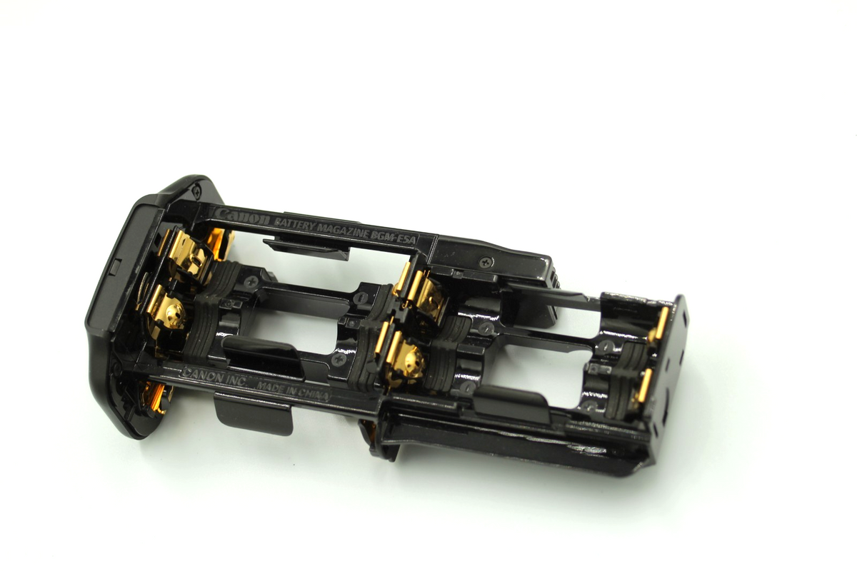 Canon BGM-E5A AA Battery Holder Cartridge for BG-E5 Grip for EOS 550D 600D 650D