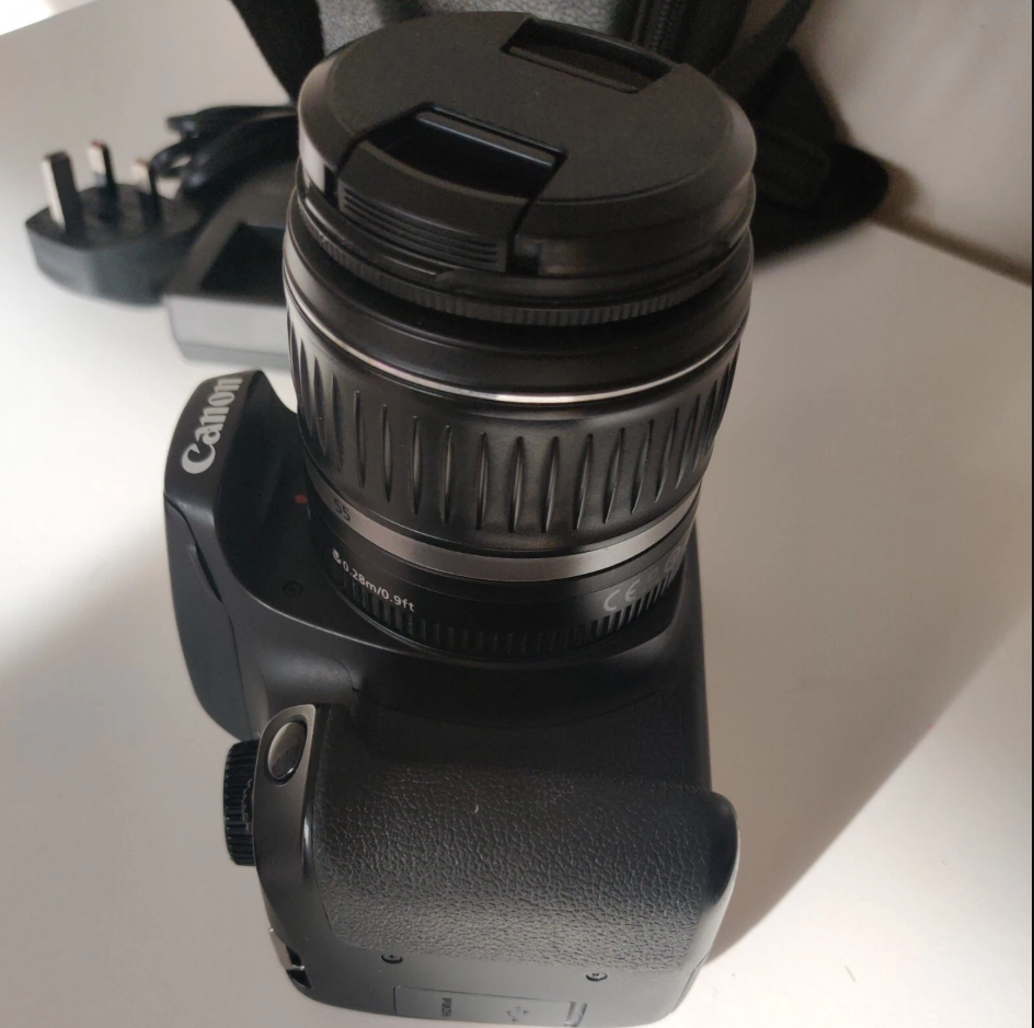 Canon EOS 4000D Digital SLR Starter Set image 3