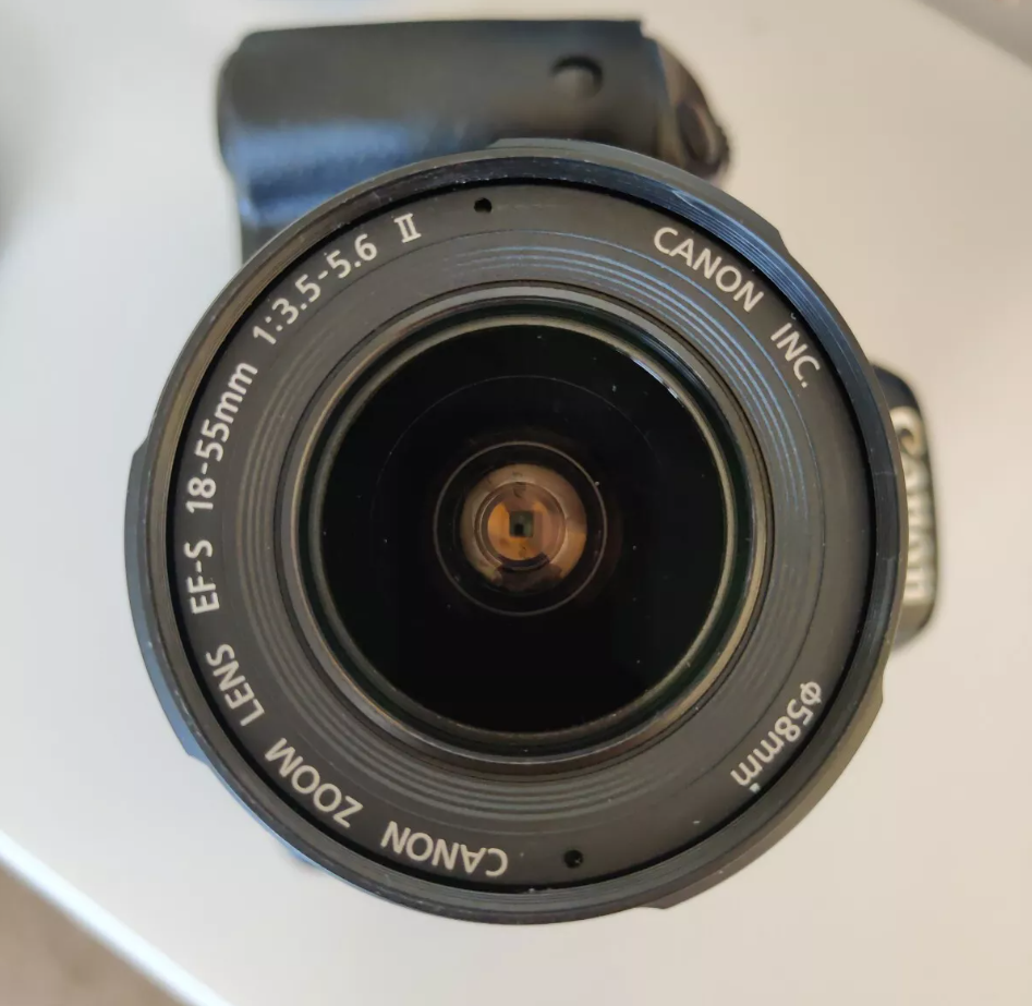 Canon EOS 550D 18.0MP Digital SLR Camera EF-S 18-55mm Lens + Bag Starter Kit image 4