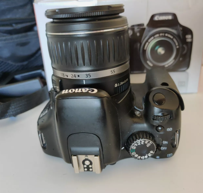 Canon EOS 550D 18.0MP Digital SLR Camera EF-S 18-55mm Lens + Bag Starter Kit image 5