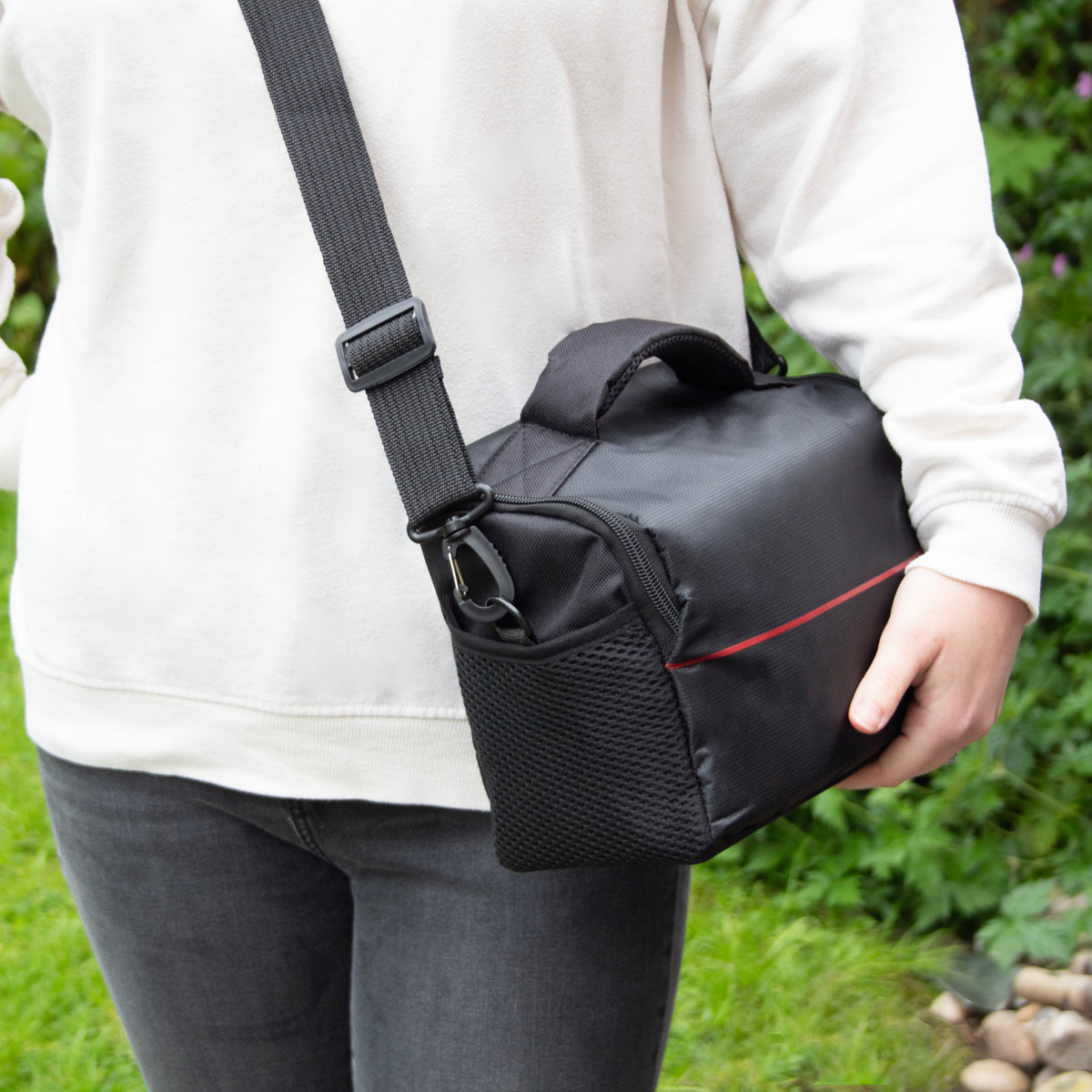 MaD Cameras Padded Adjustable Camera Shoulder Carry Bag Satchel for Digital SLR image 4