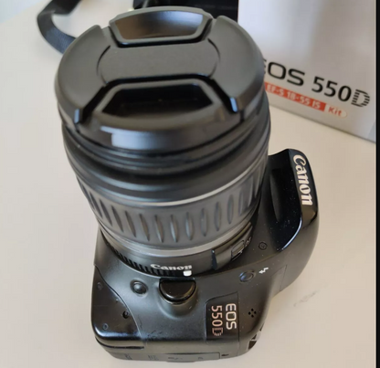 Canon EOS 550D 18.0MP Digital SLR Camera EF-S 18-55mm Lens + Bag Starter Kit image 1