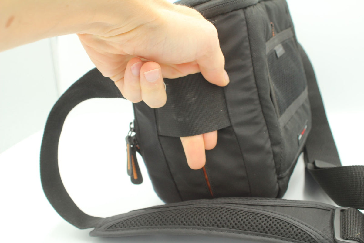 Lowepro Apex 140 AW All Weather DSLR Camera Bag Padded Shoulder Case - Blue
